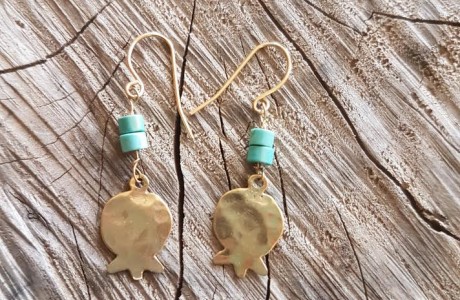 Gold Filled earrings grenade -  with turquoise stone