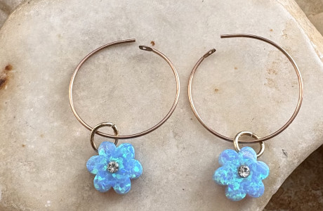 עגילי רוזגולד אדום925 חישוק  תליון פרח אופל 