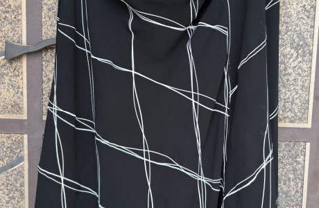  חצאית - מידה 42 - בחיסול42