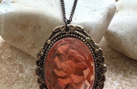 שרשרת וינטג' ארוכה עם פרח ורד